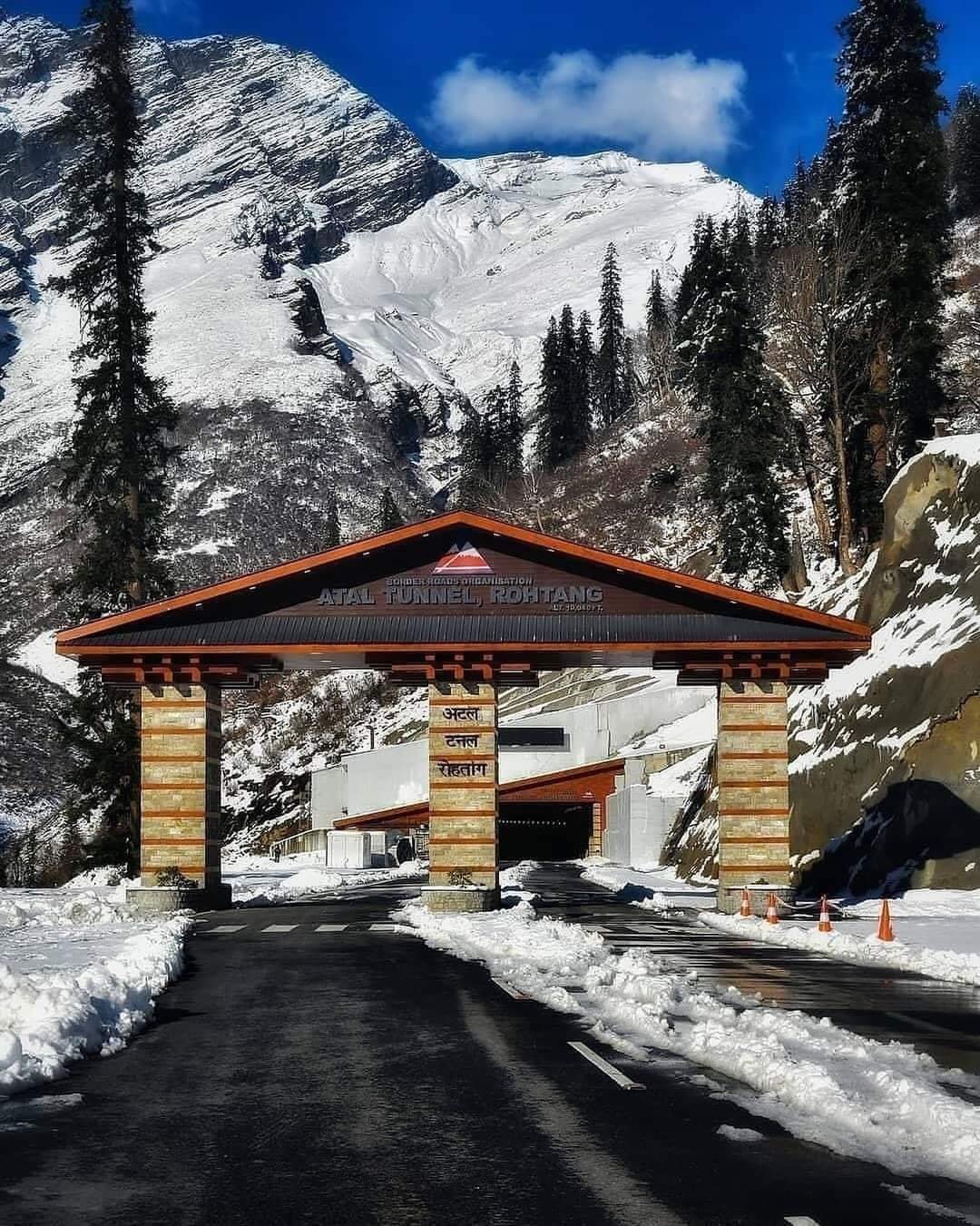 Hamirpur to Manali